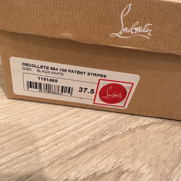 Authentic Christian Louboutins striped black and white Decollete 100 - Picture 3 of 10